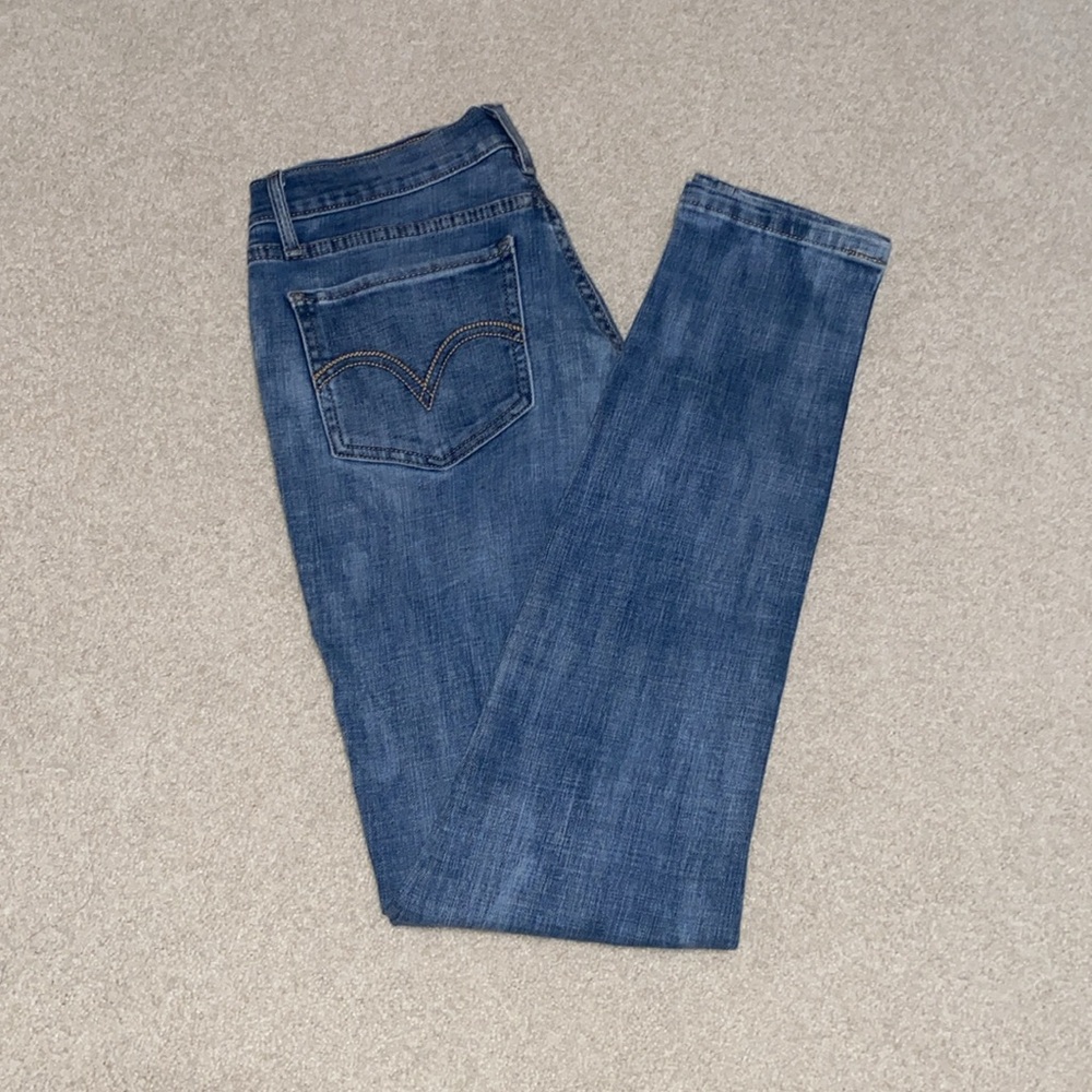 Levi’s 524 Skinny Jeans Sz 27
